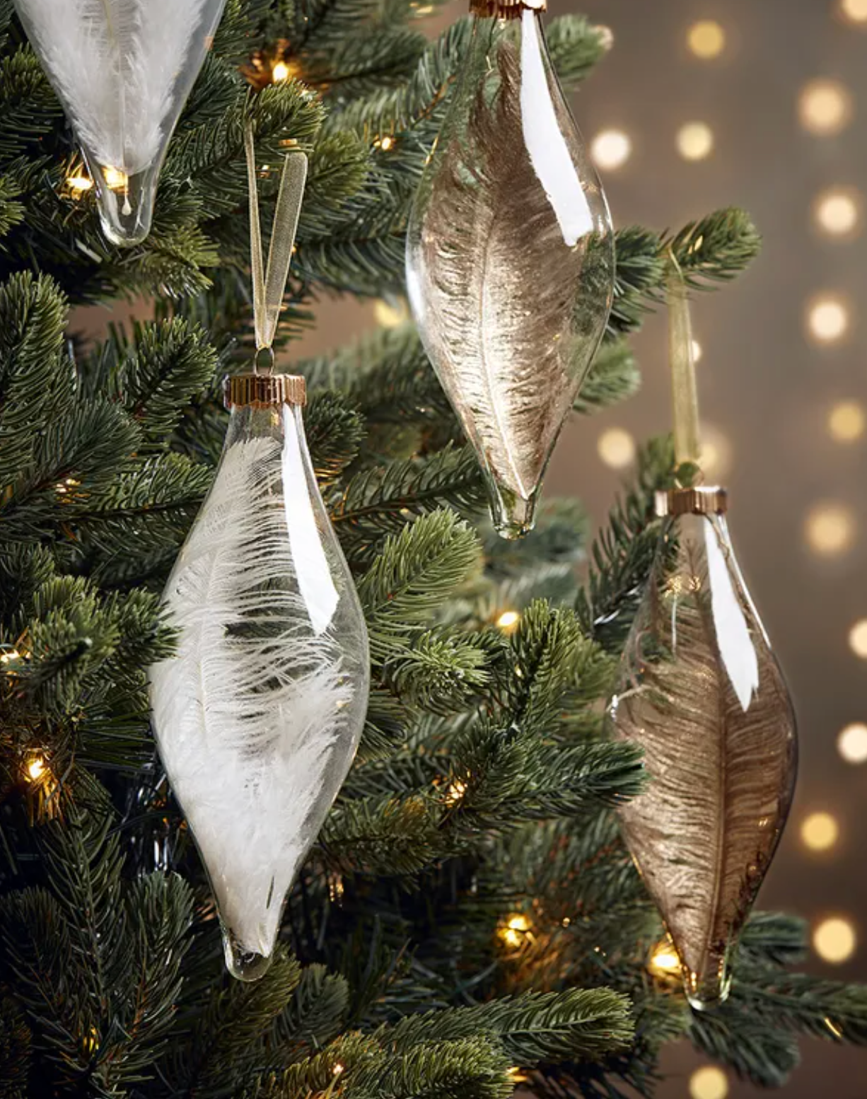 What is the trend in Christmas decorating in 2023?