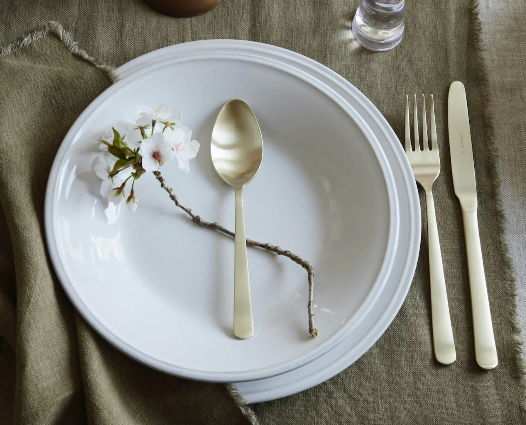 How To Declutter Your Home & Refresh It For The New Year