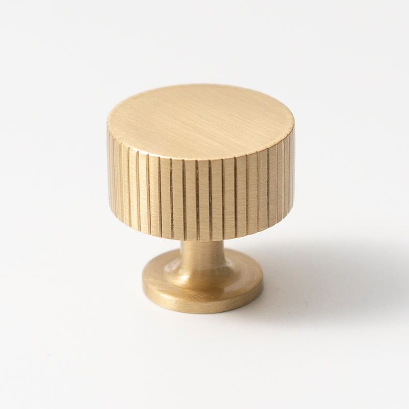 Lined Brass Knobs | Aurabella