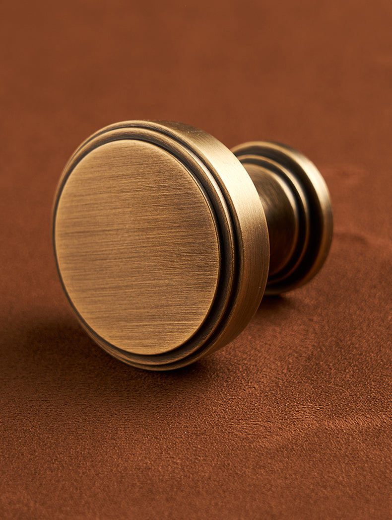 Antique Brass Hardware | Cornu