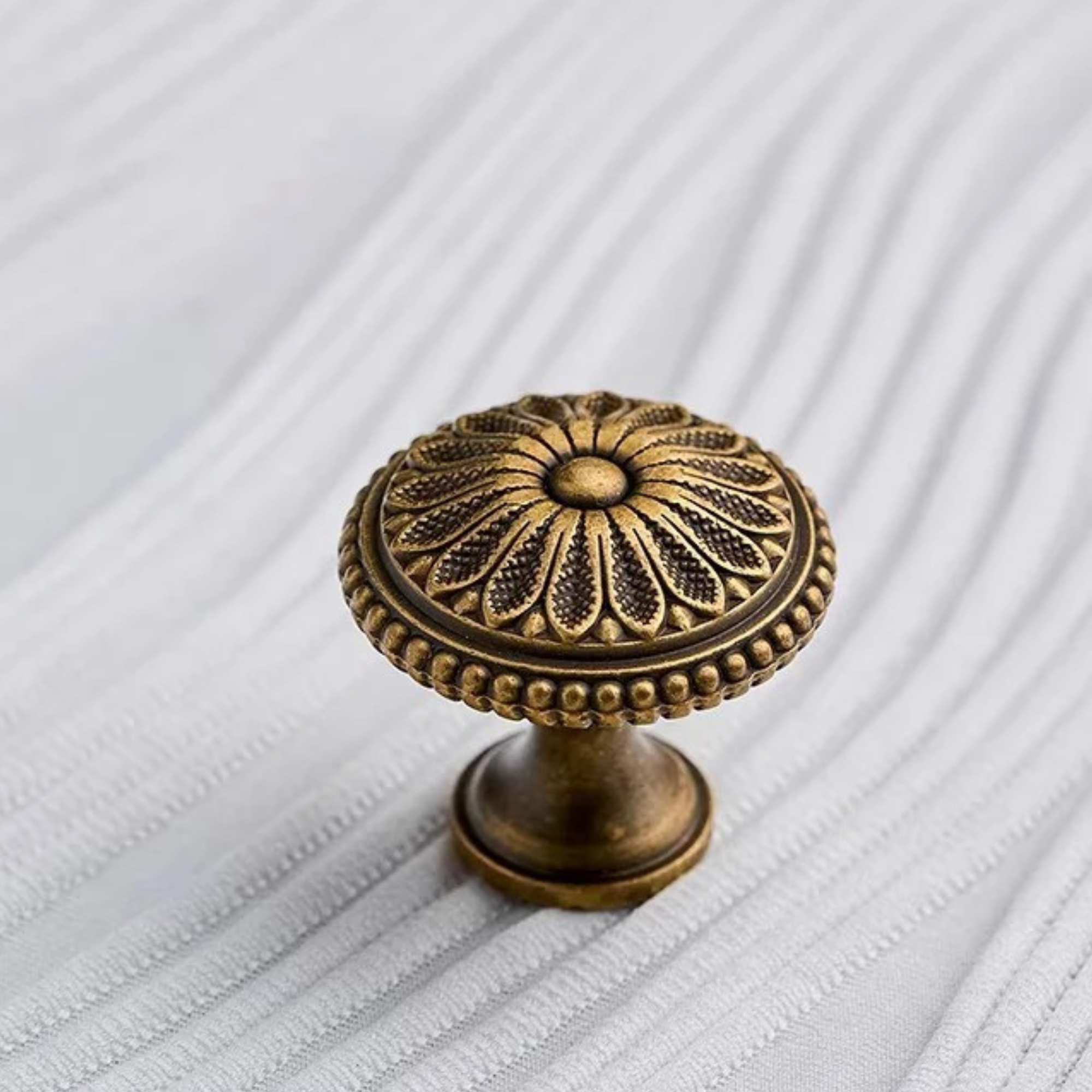 Flower Knob | Cyanus