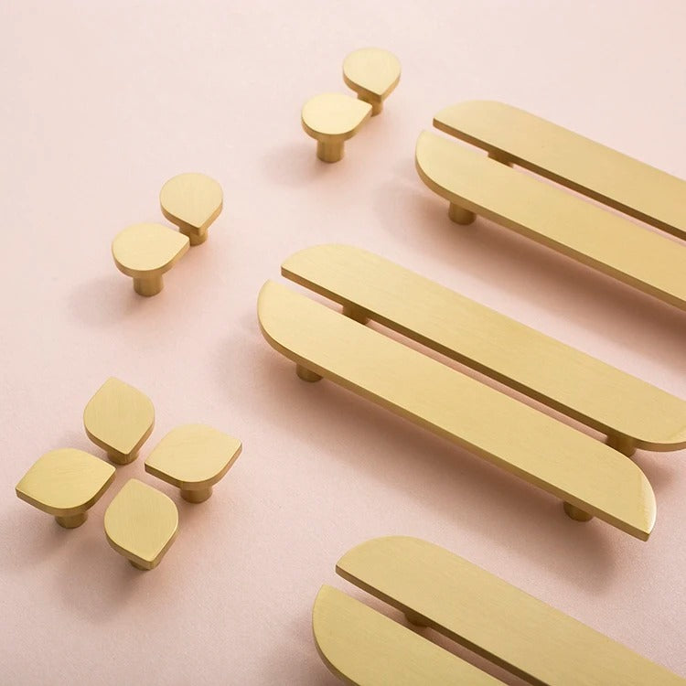 Curved Cabinet Pulls | Novus