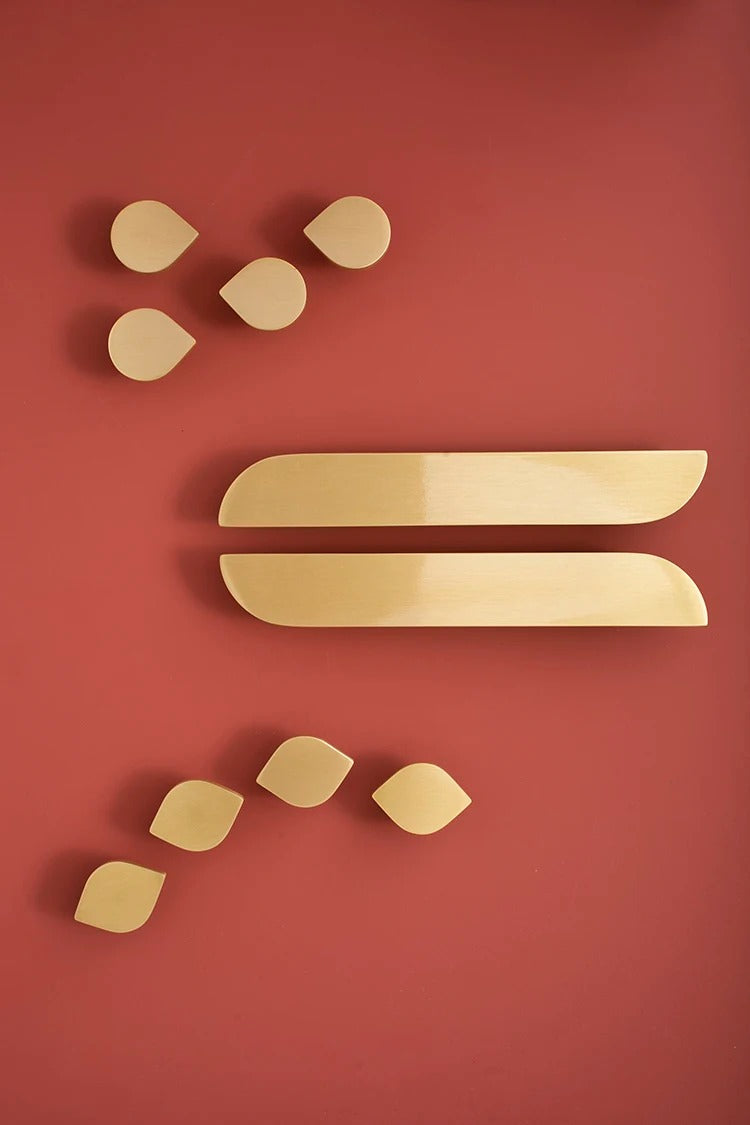 Curved Cabinet Pulls | Novus