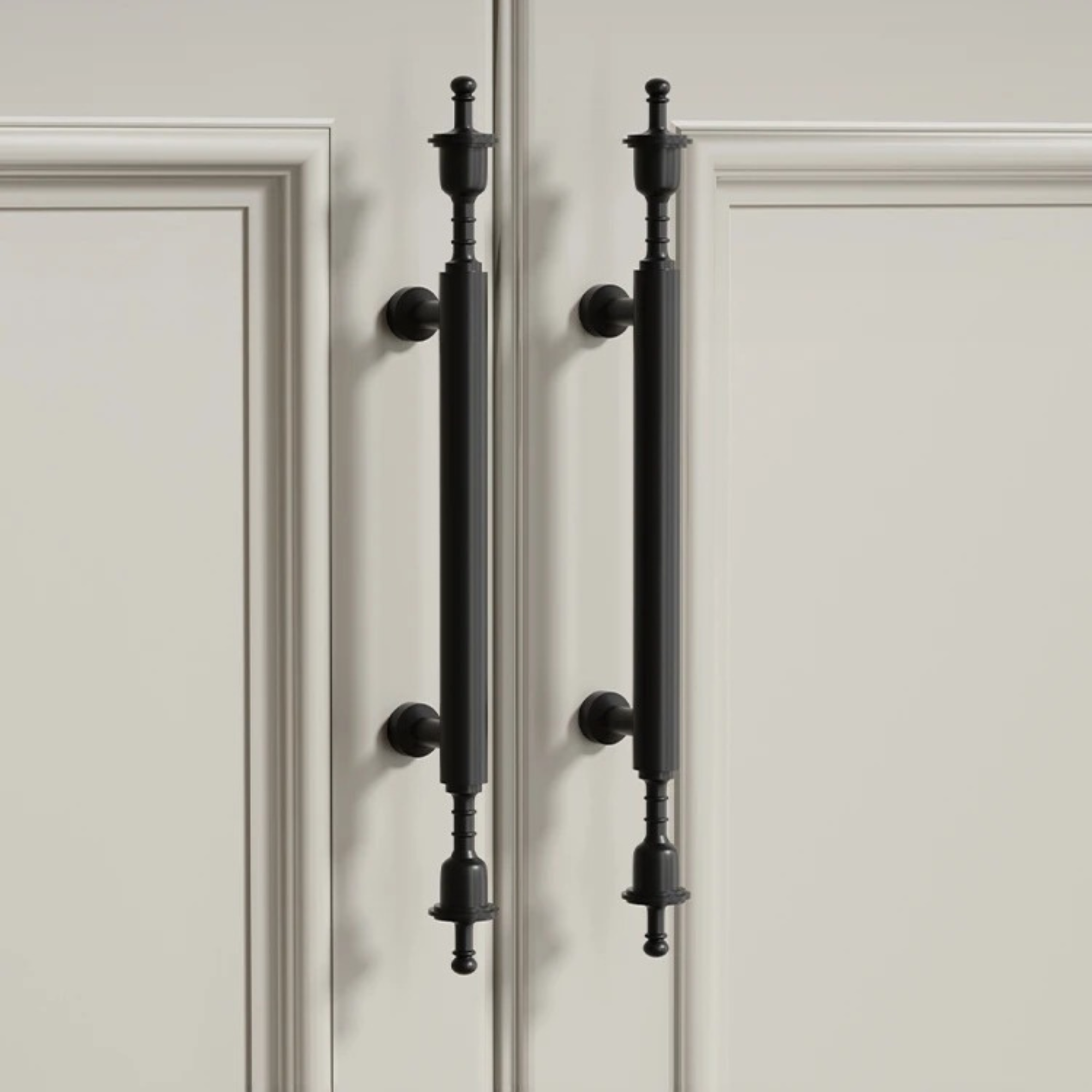 Black Or Bronze Crown Pulls | Magnus