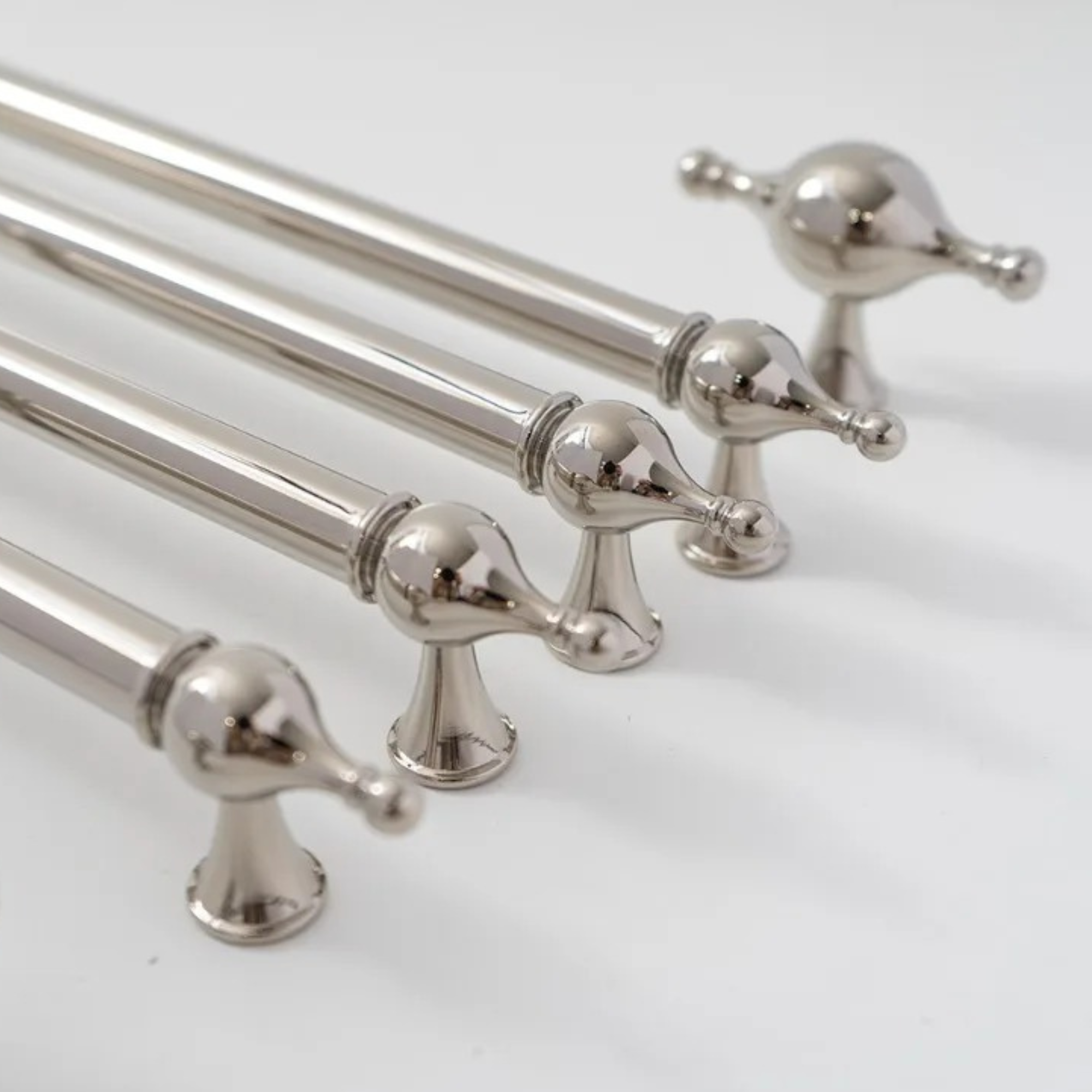 Pointed Chrome Pulls | Cuspis