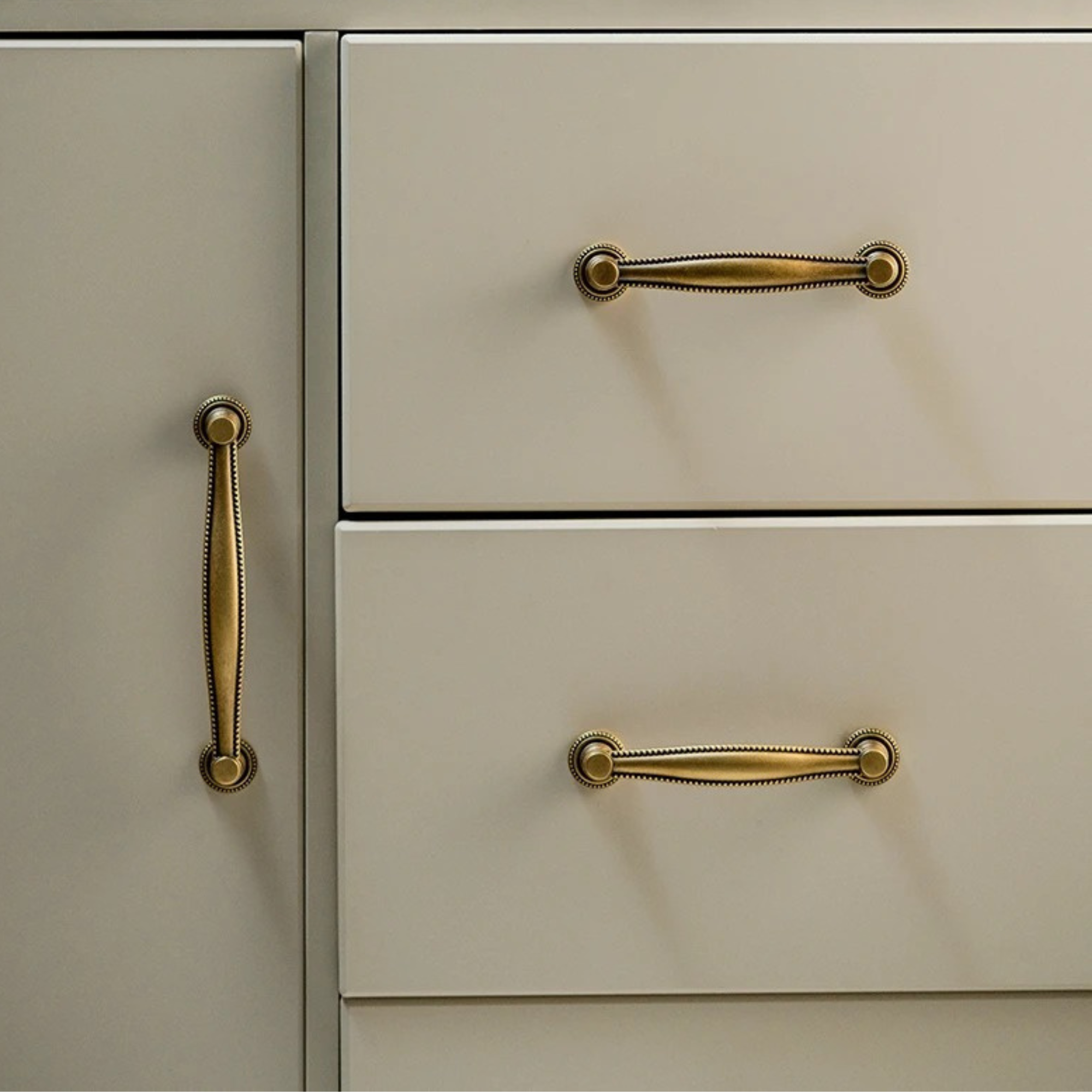 Bobbin Detail Pull Handles | Armis