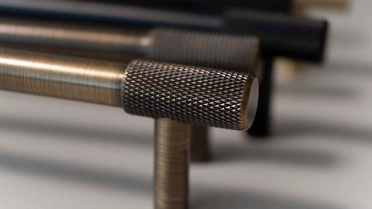Knurled End Handles | Valerius