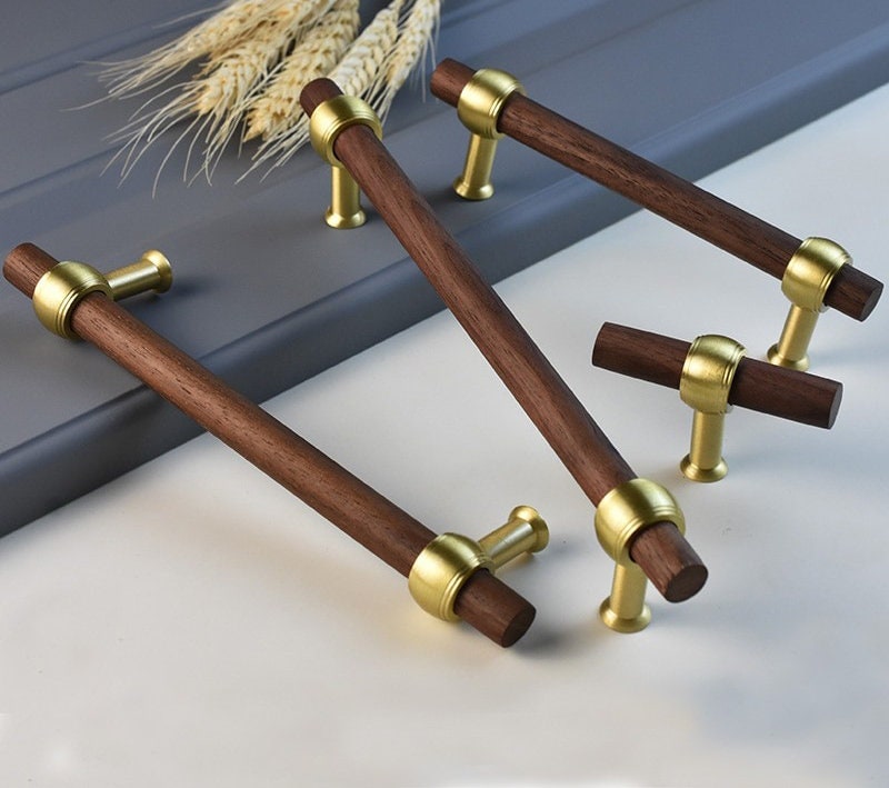 Wooden Handles With Brass Accents | Natura Circum