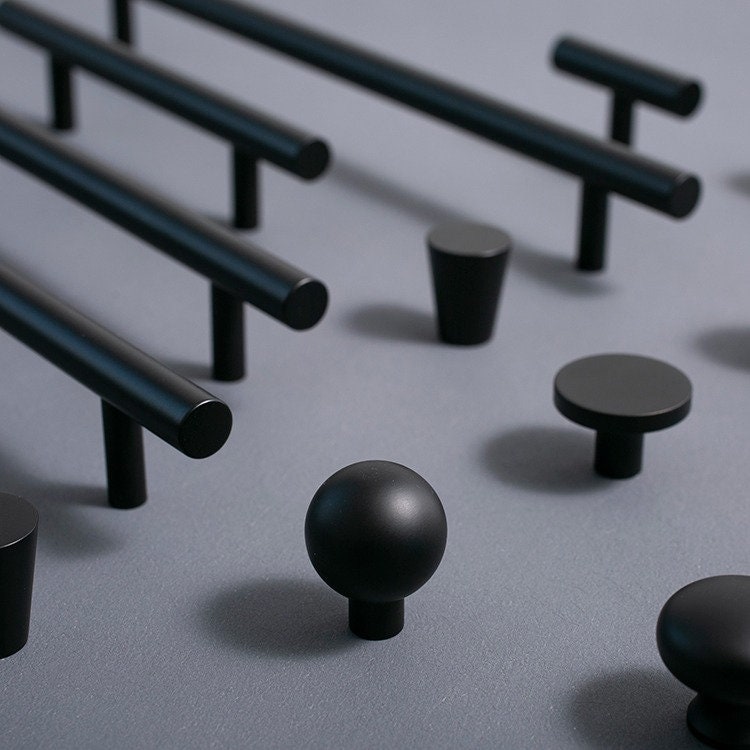 Minimalist Matte Black Handles | Caligo