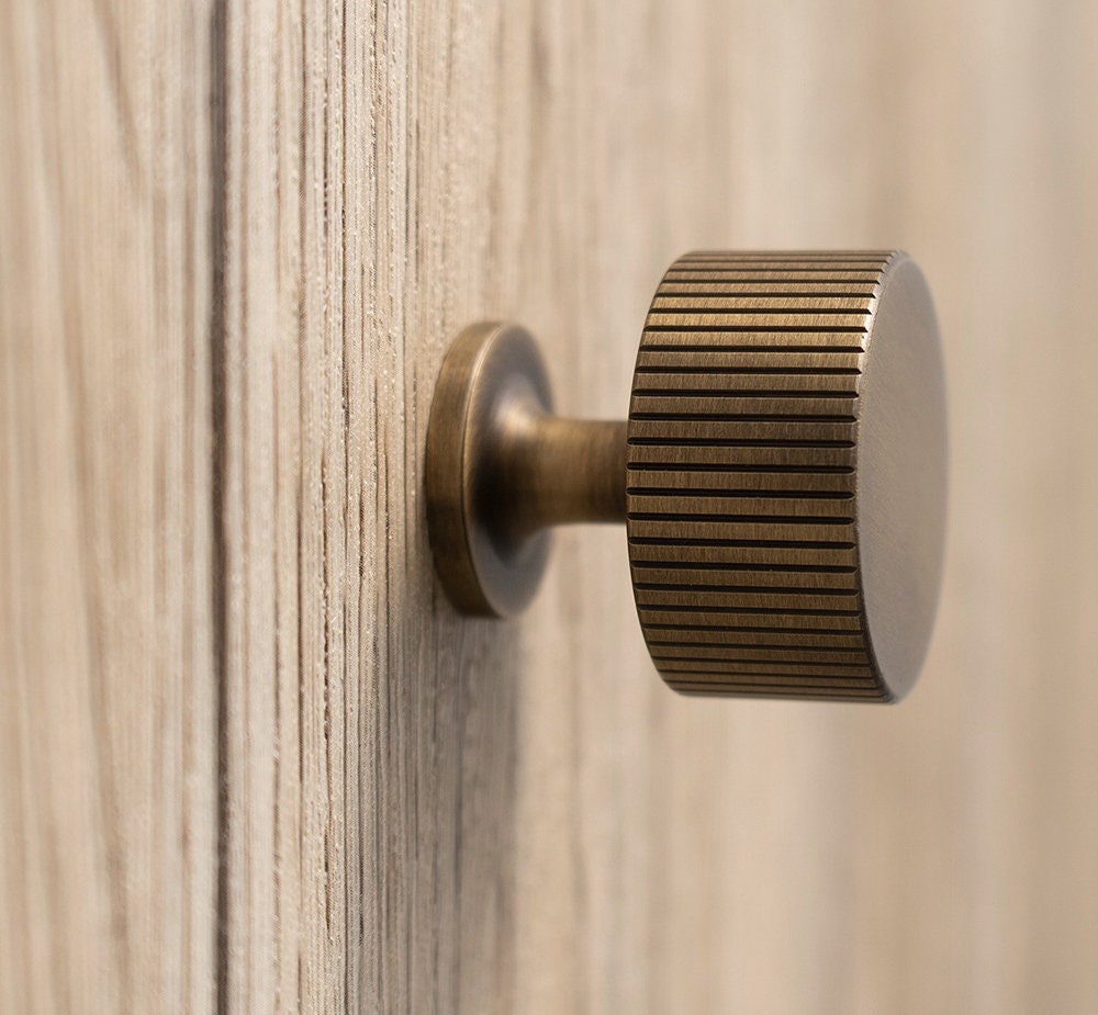 Antique Brass Pull Handles | Aurabella