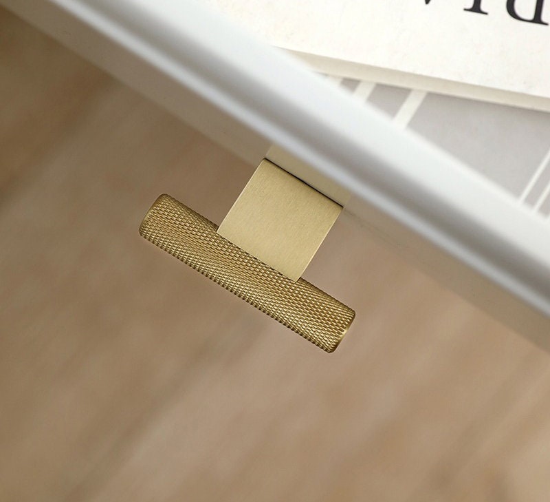 Knurled Brass Pull Handles | Lustra