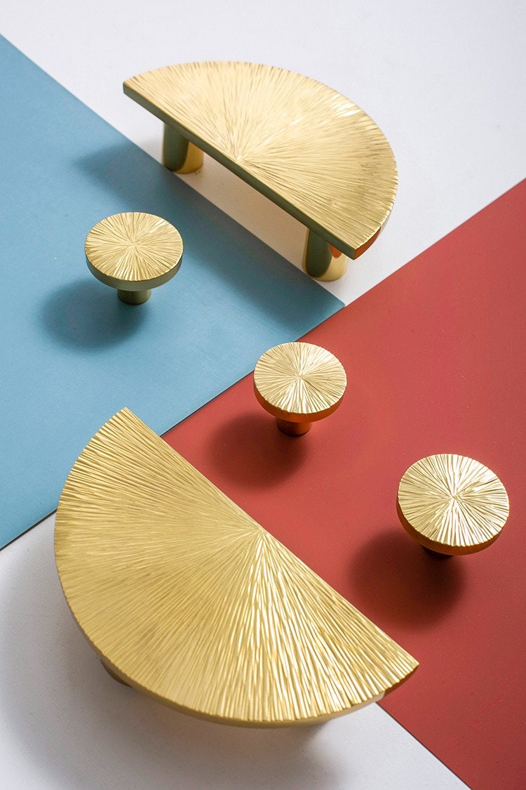 Polished Brass Starburst Cabinet Handle | Stellae