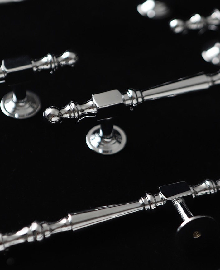 Classic Chrome Pull Handle | Cinereus