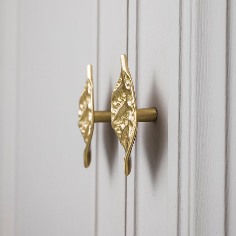 Brass Leaf Cabinet Knob | Folium
