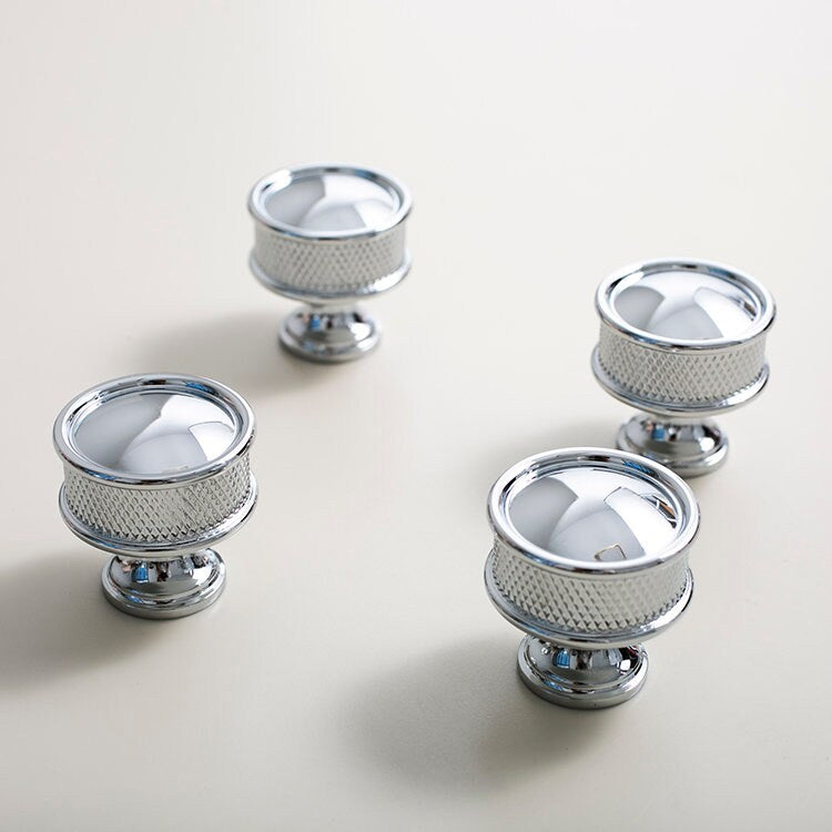 Polished Chrome Knurled Knob | Caneo