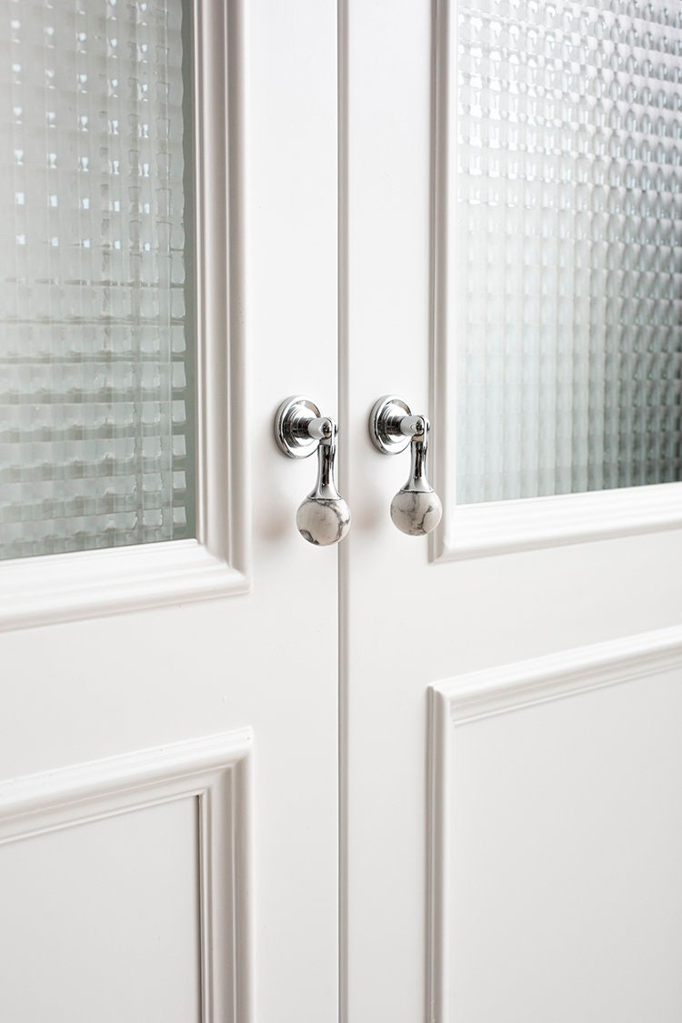 Polished Chrome & Stone Pulls | Auriola