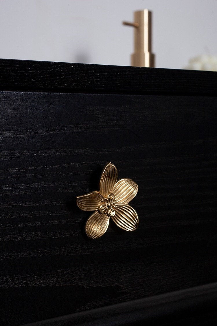 Flower Decor | Cabinet Knobs | Cabinet Handles | Luxury Home The Boutique Handle Co Flower Decor | Cabinet Knobs | Cabinet Handles | Luxury Home The Boutique Handle Co