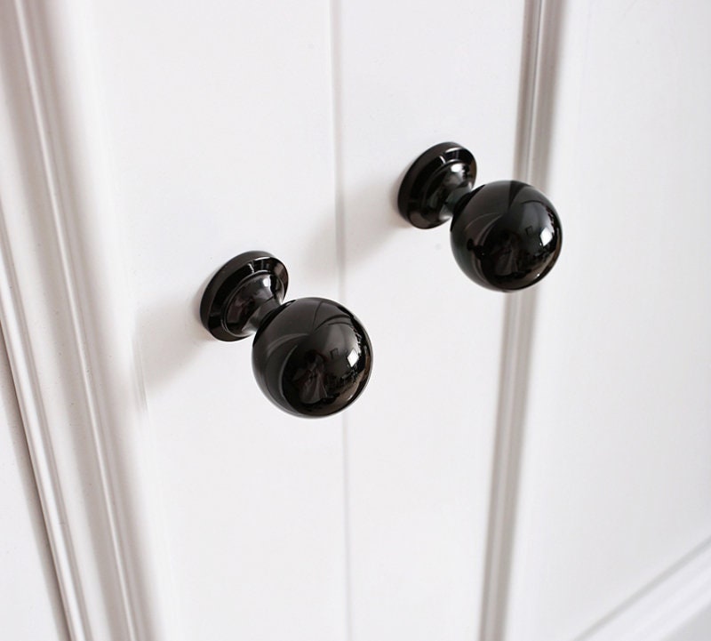 Polished Black Drawer Knob | Embers