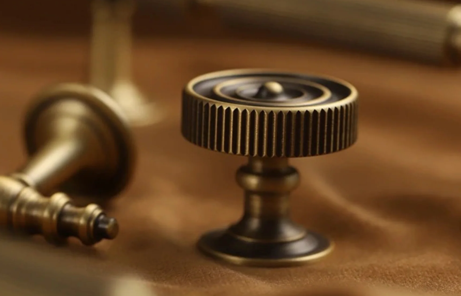 The Ultimate Guide to Choosing the Right Door Knobs and Handles for Your Home