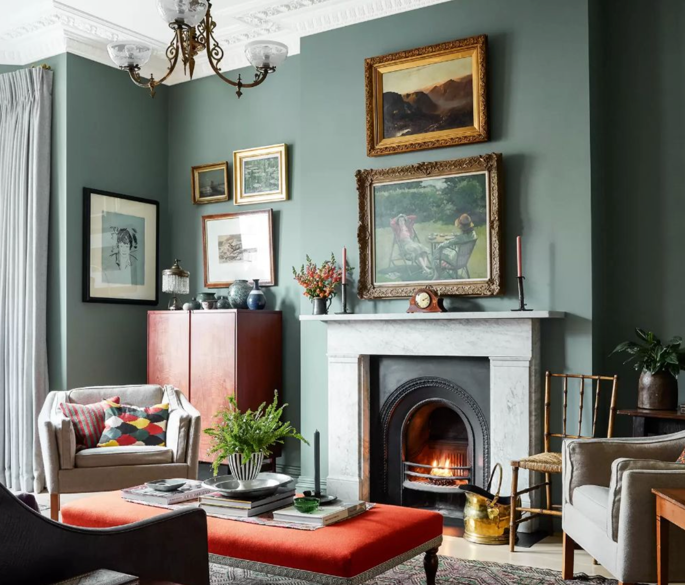 How to Choose the Perfect Paint Colour (Without Regret)