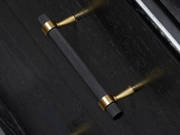 Mixing Metals Like A Pro (Learn How To Combine Brass, Chrome and Black Without It Looking Messy)