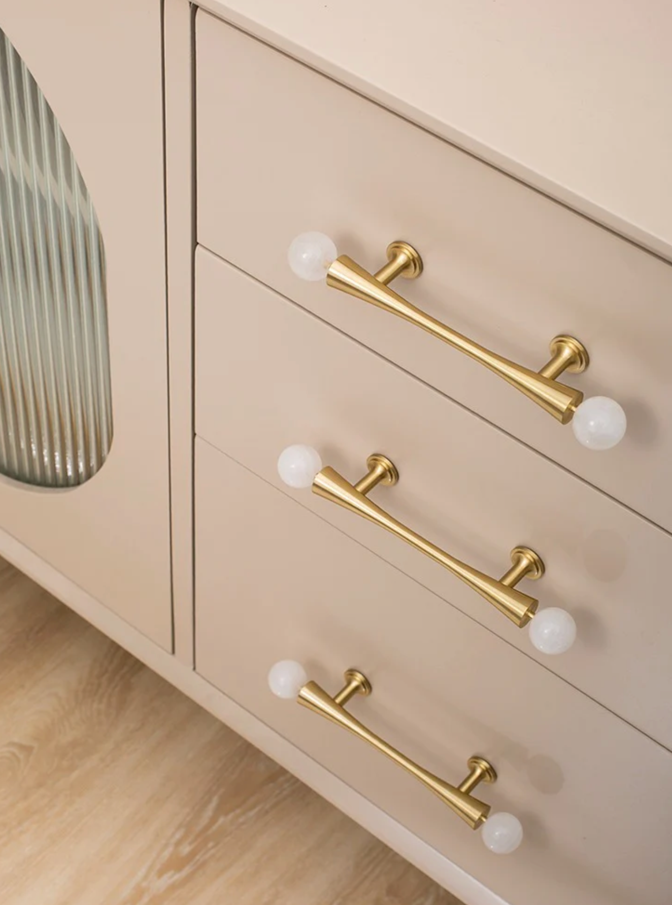 What Cabinet Hardware Is Trending Now?
