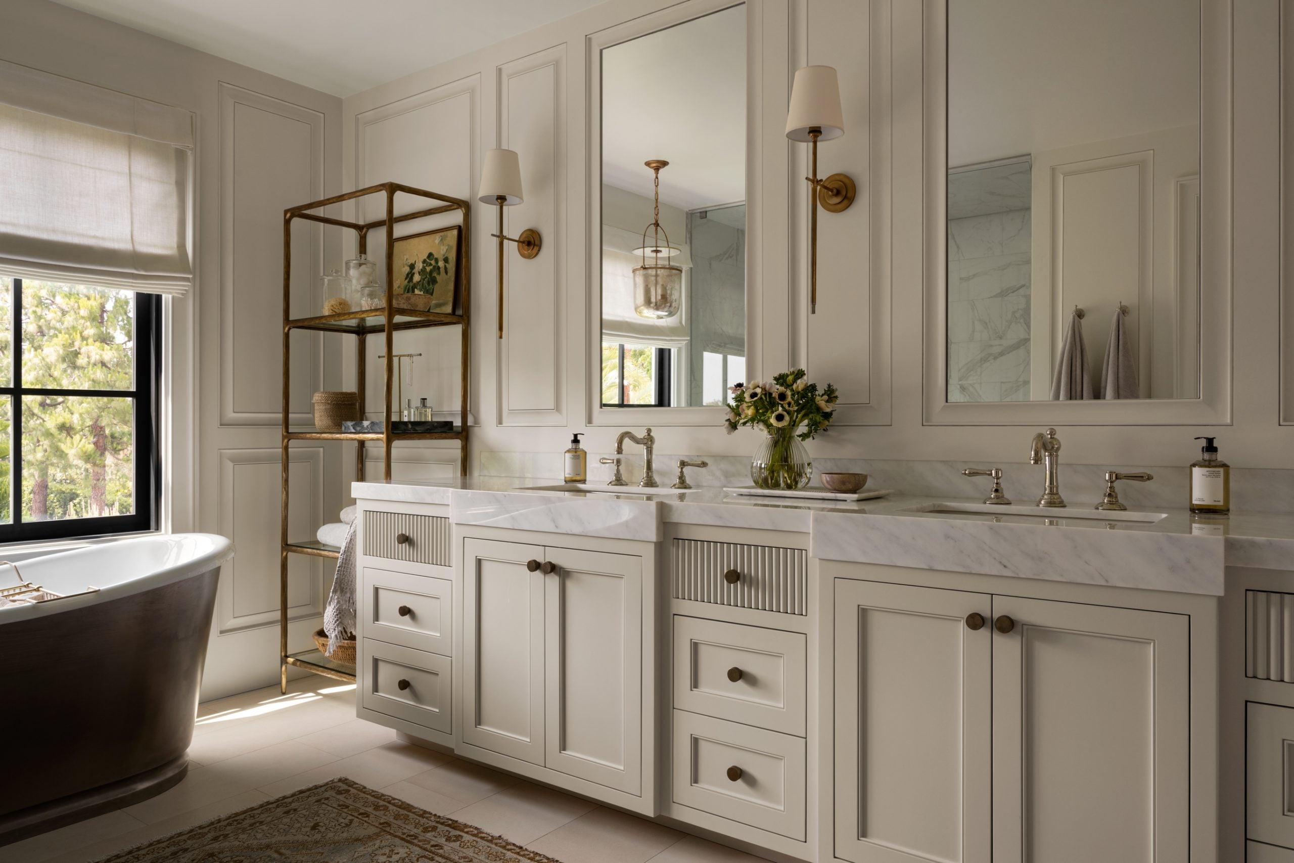 The Ultimate Guide to Small Bathroom Utilization