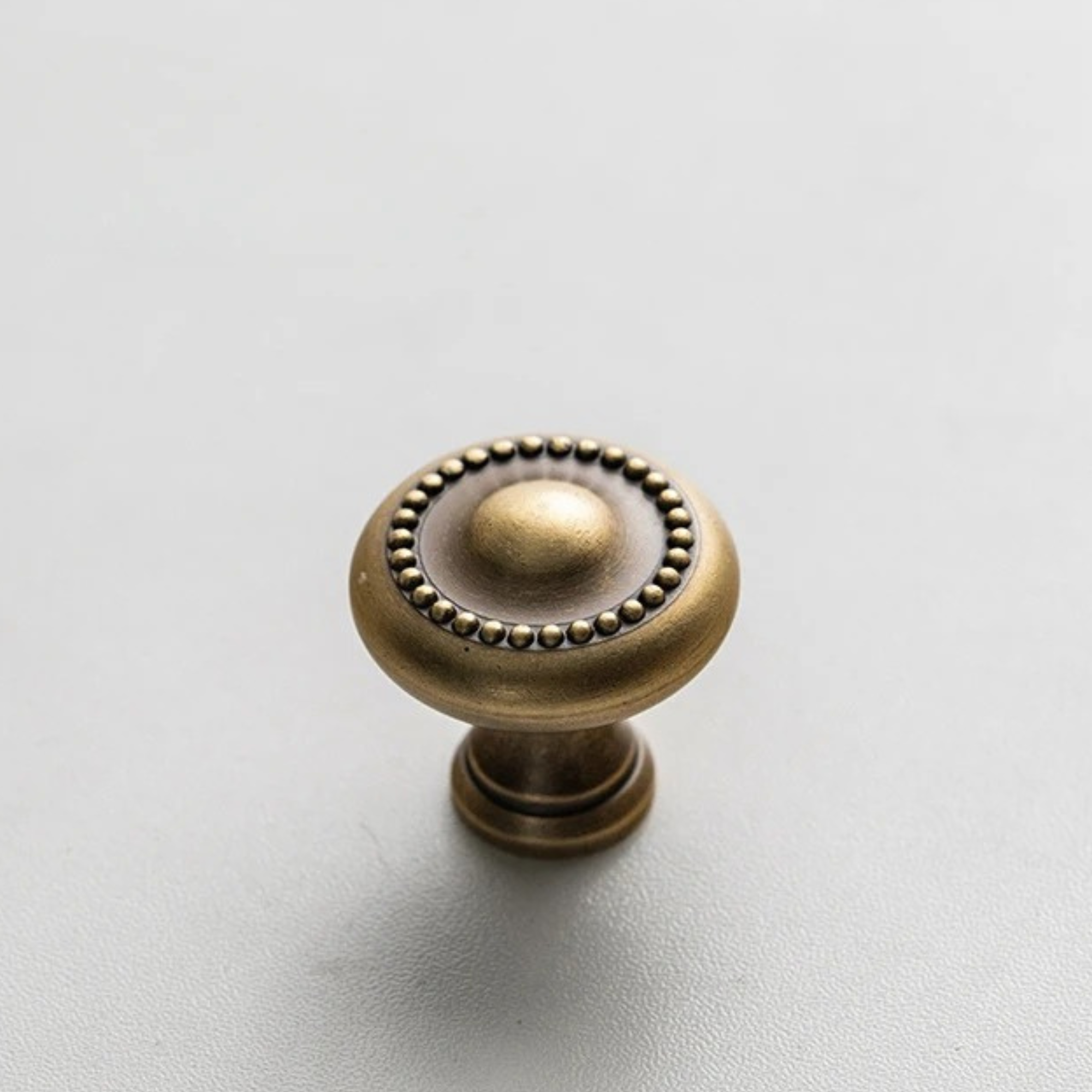 Pointed Antique Brass Pulls | Orno