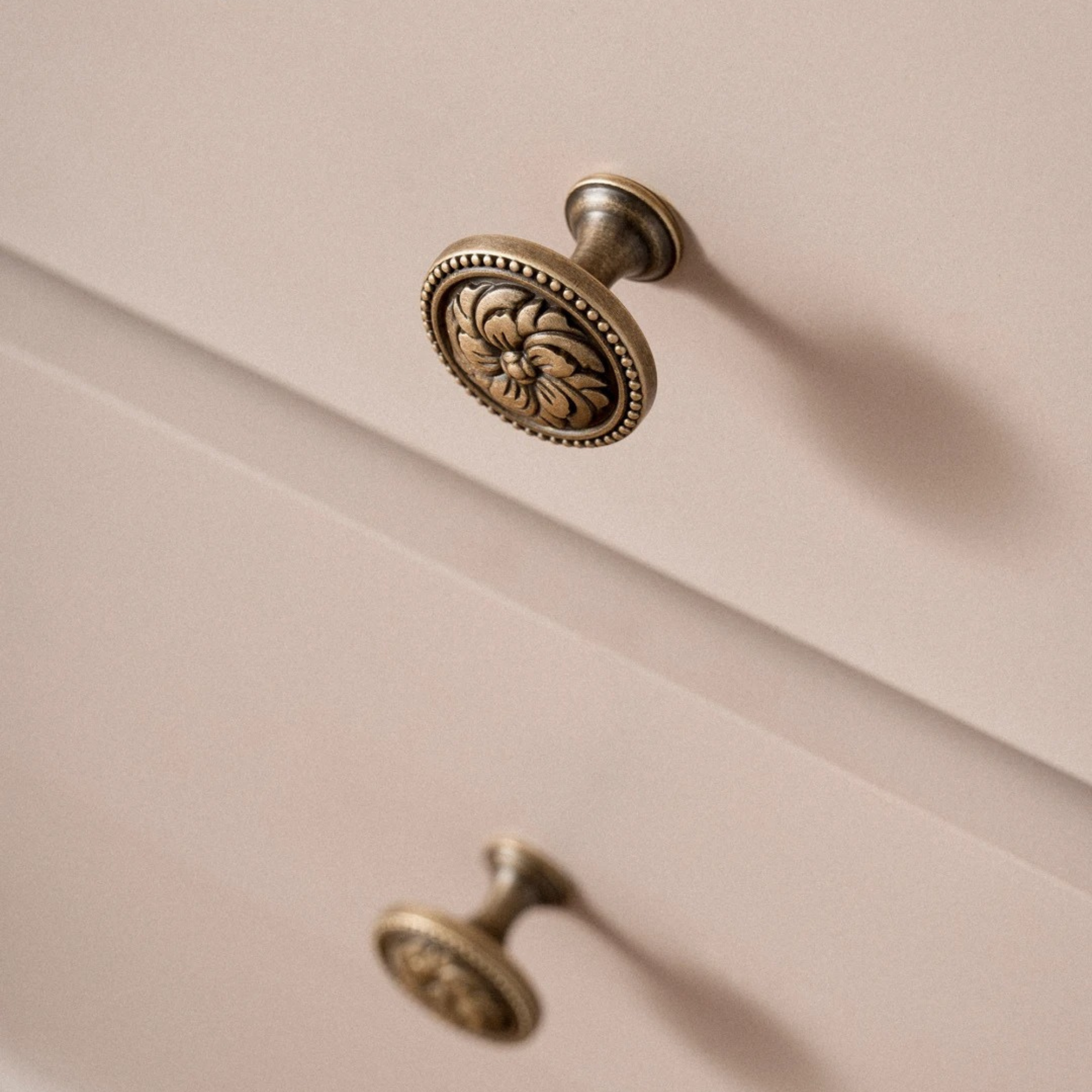 Bronze Floral Knob | Floris