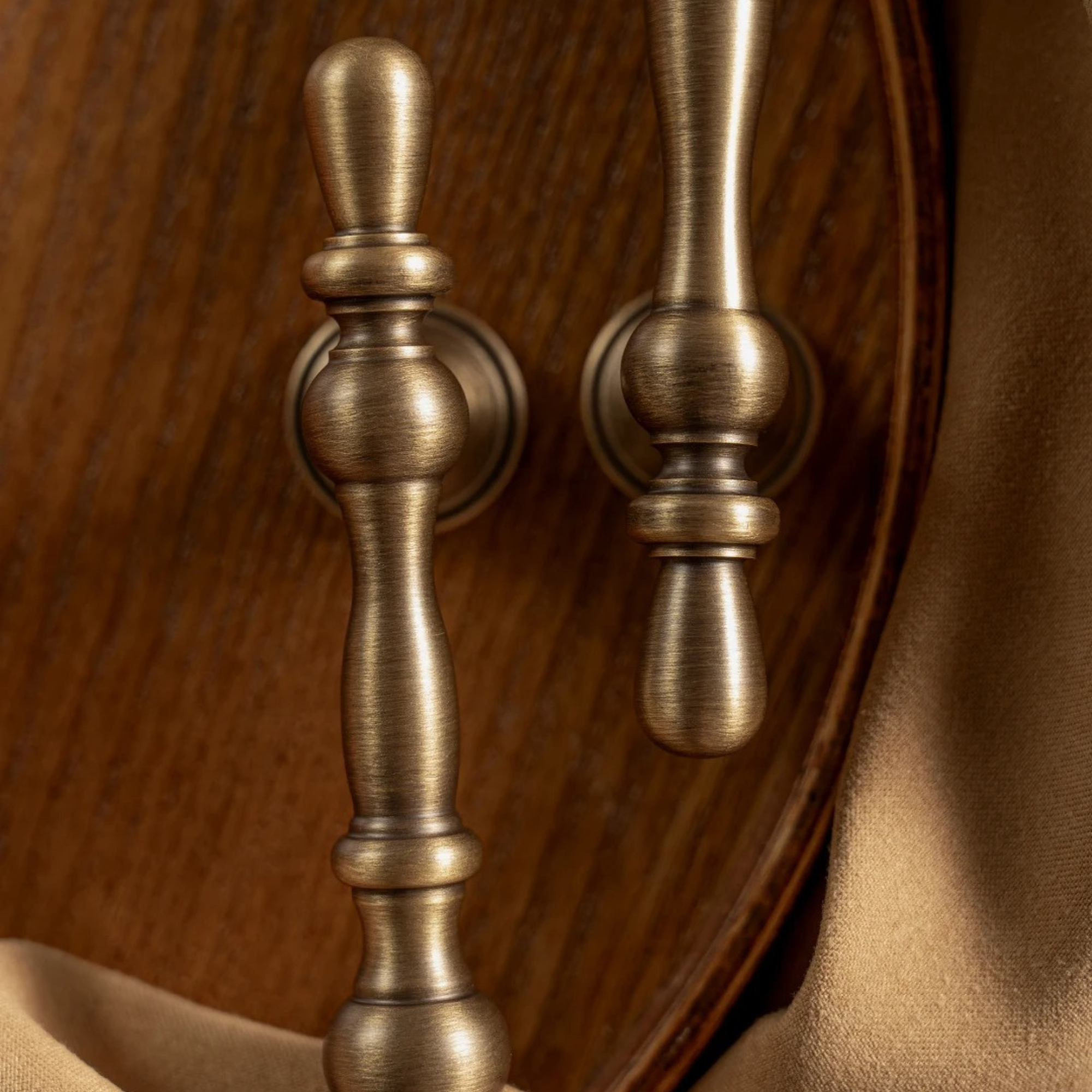 Antique Brass Rounded Pulls | Virgula