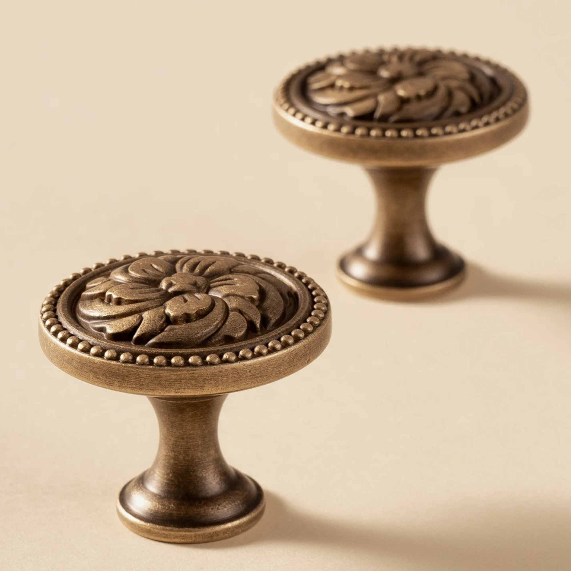 Bronze Floral Knob | Floris