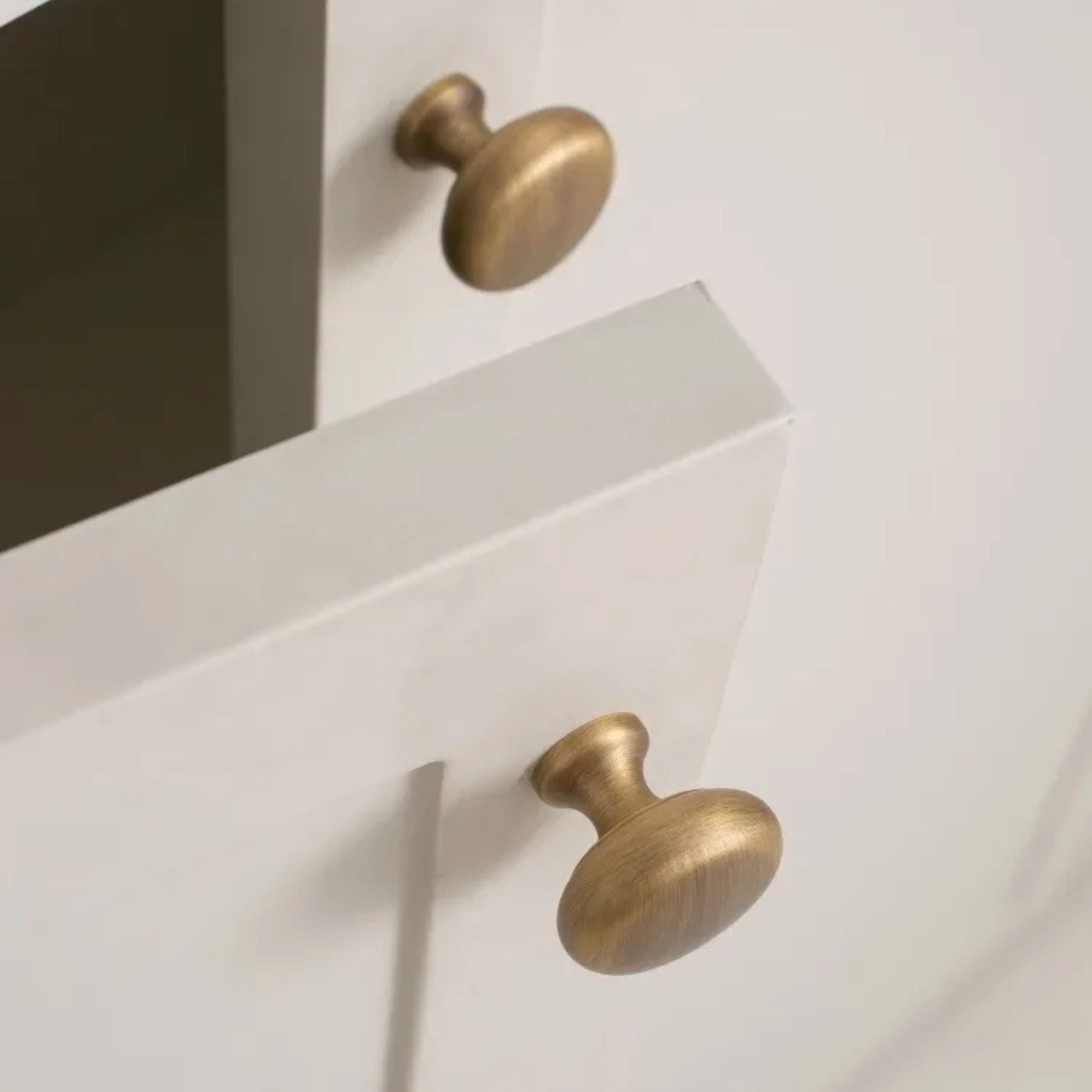 Antique Brass Minimal Pull | Aurea Manus