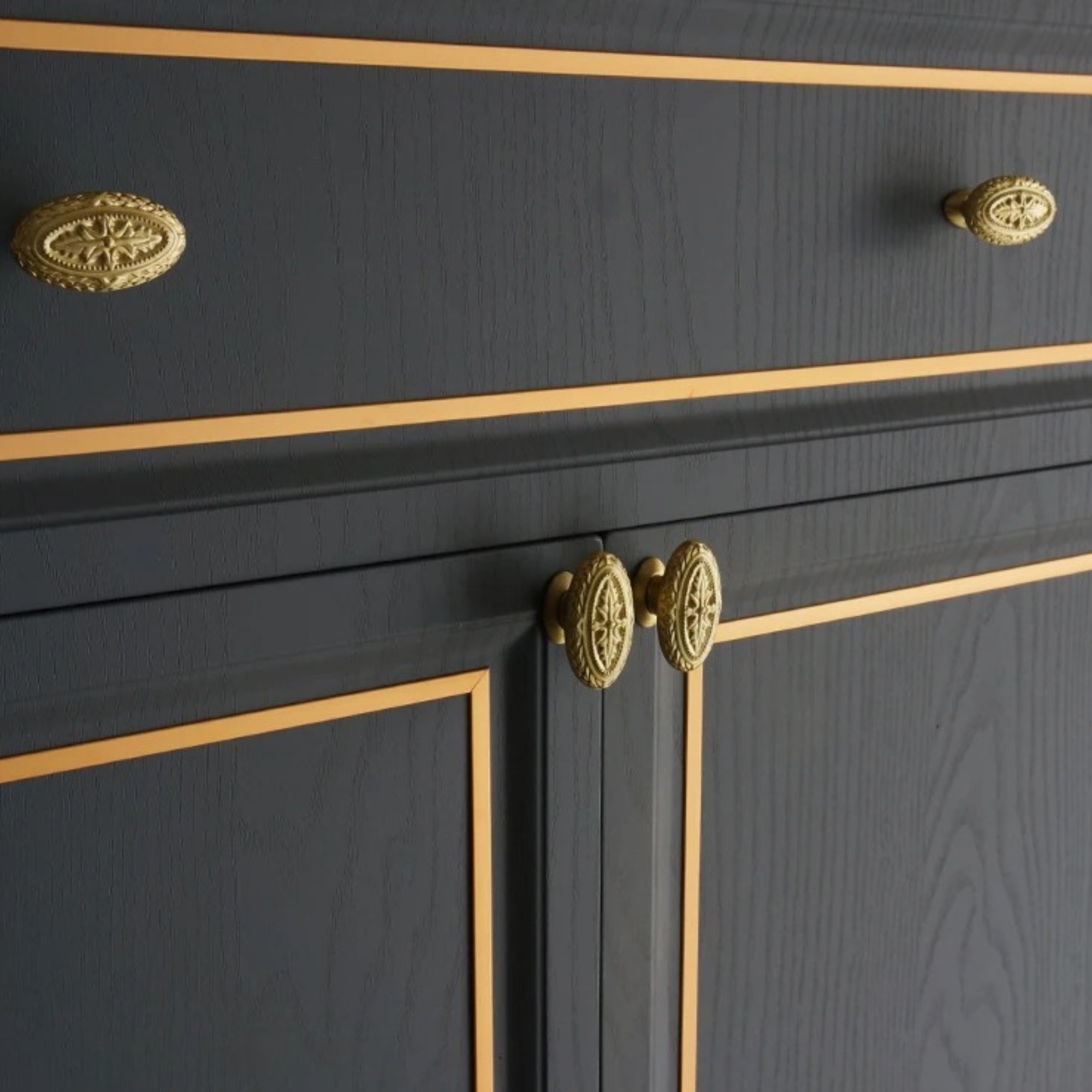 Victorian Inspired Drawer Knob | Forma