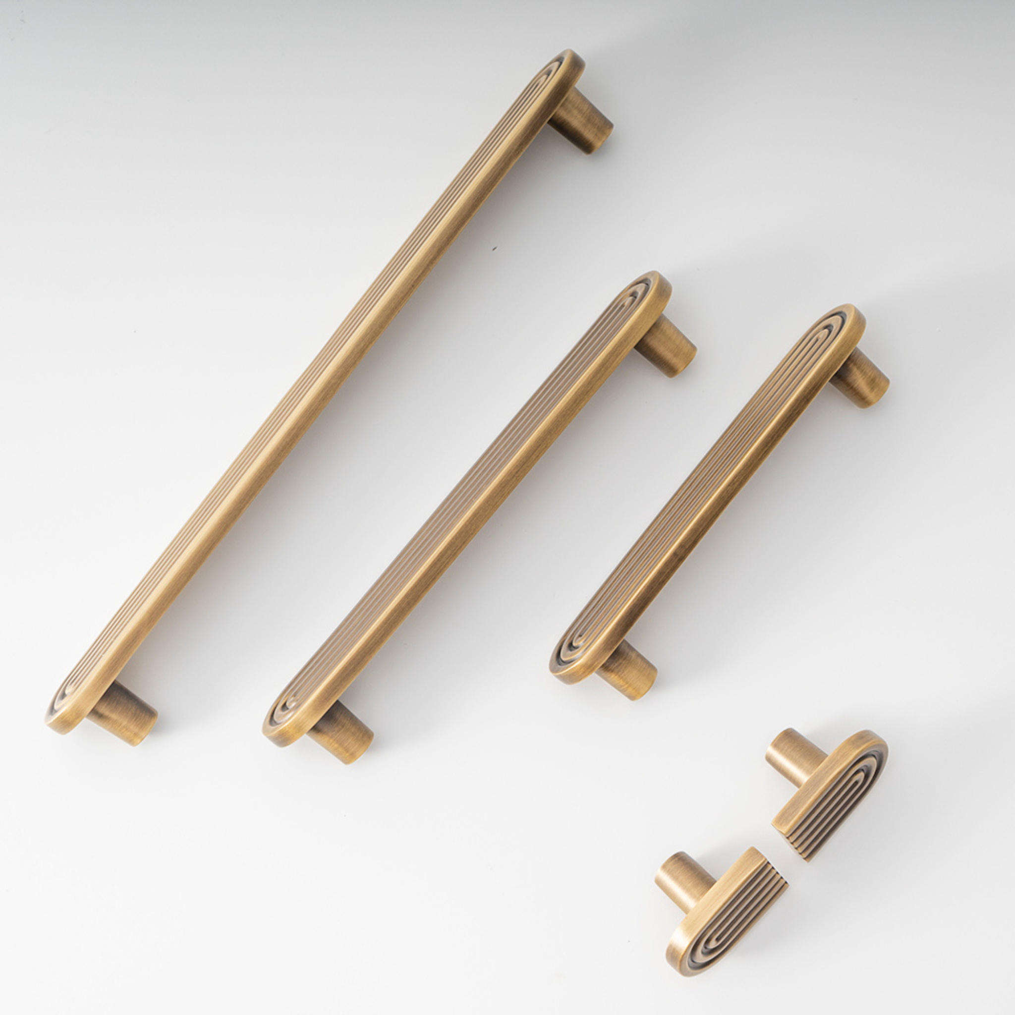 Antique Brass Pulls | Pulcheria