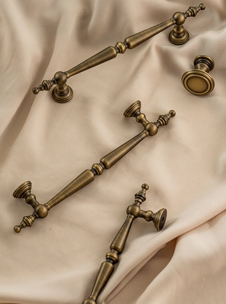 Antique Brushed Brass Handles | Serenum